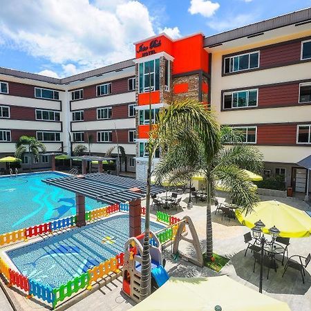 Interpark Hotel Subic Bay Eksteriør billede