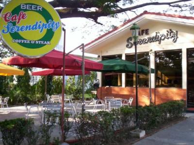Interpark Hotel Subic Bay Eksteriør billede